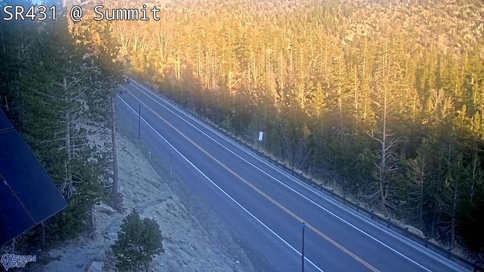 Mt Rose Summit, SR-431 at 18:00 on 2026-10-06