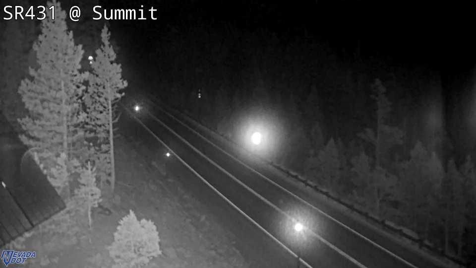 Mt Rose Summit, SR-431 at 04:00 on 2026-10-11