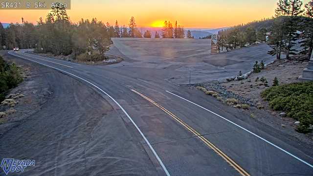 Mt Rose Ski Area, SR-431 at 07:00 on 2026-10-07