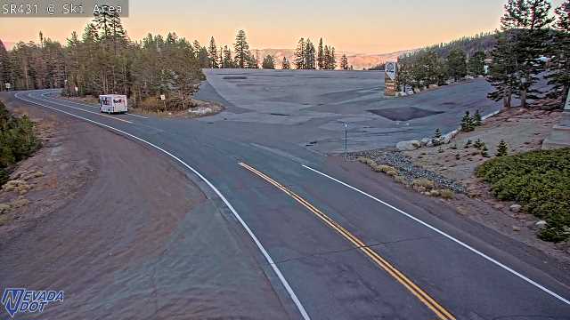 Mt Rose Ski Area, SR-431 at 18:00 on 2026-10-08