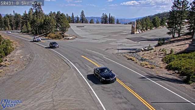 Mt Rose Ski Area, SR-431 at 13:00 on 2026-10-09