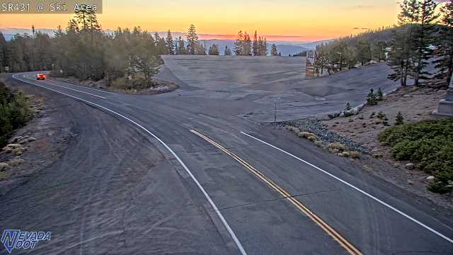 Mt Rose Ski Area, SR-431 at 07:00 on 2026-10-10