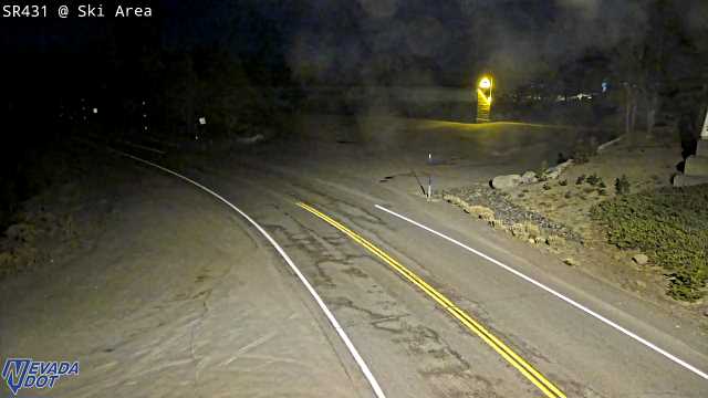 Mt Rose Ski Area, SR-431 at 04:00 on 2026-10-11