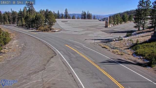 Mt Rose Ski Area, SR-431 at 13:00 on 2026-10-13