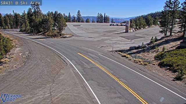 Mt Rose Ski Area, SR-431 at 11:00 on 2026-10-15